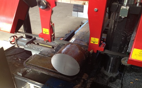 雷波卧式带锯床加工时出现明显振荡如何排查？