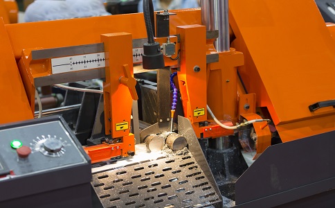 雷波龙门带锯床具备哪些优点？